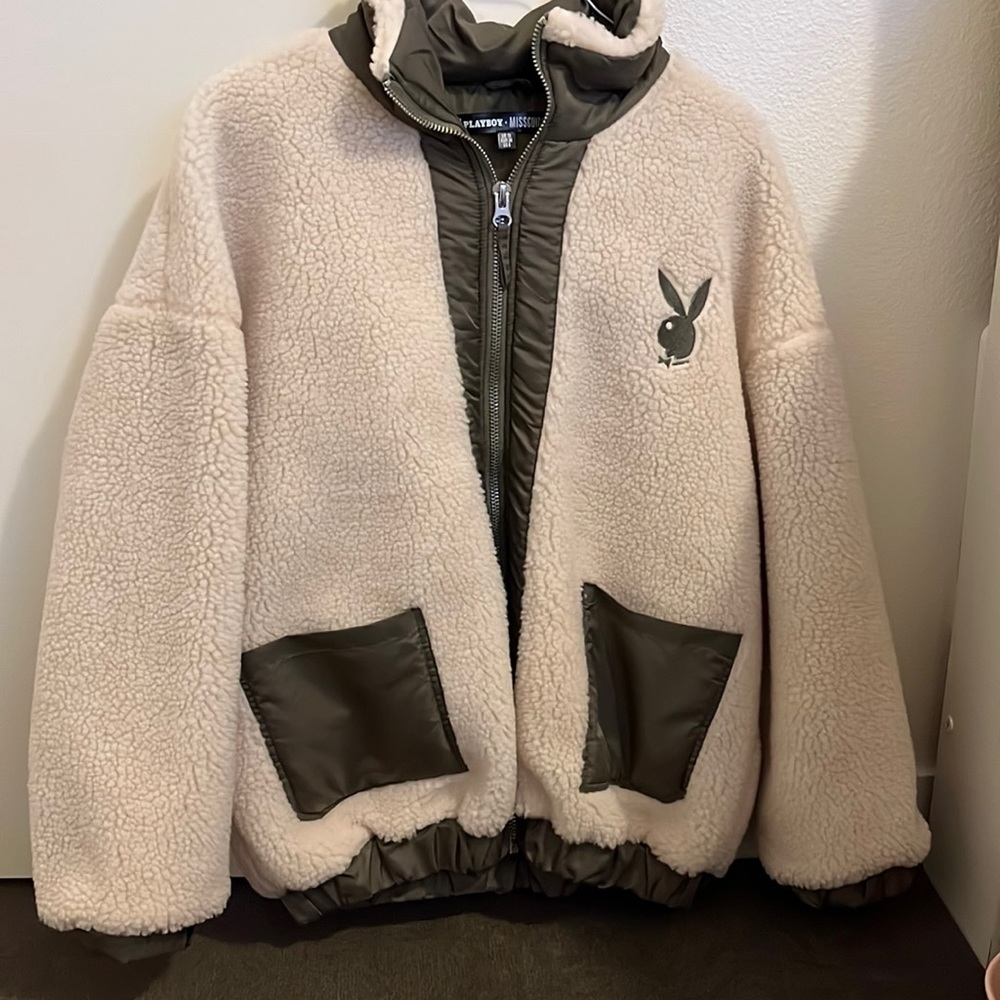 Playboy Sherpa zip up 💕